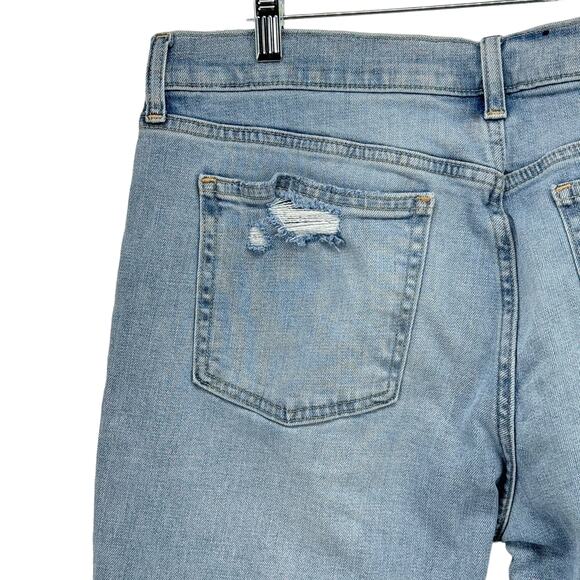 Gap Women's Jeans Girlfriend SZ 12 / 31 Mid Rise Raw Hem Blue Distressed Blue - Picture 7 of 13